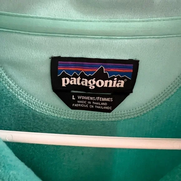 Patagonia women’s pullover - Picture 2 of 2